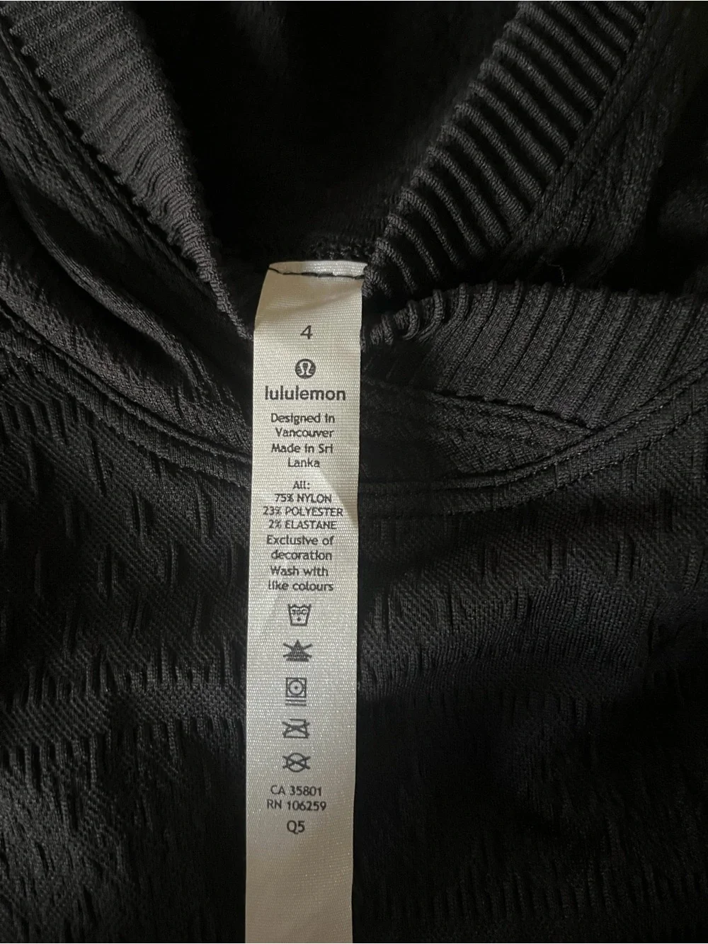 lululemon athletica size slim